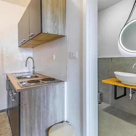 Stunning In With Wifi Apartment *